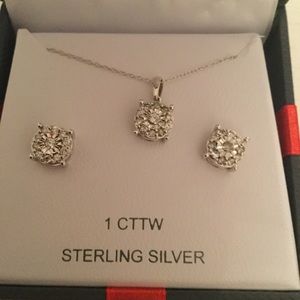 Studs and necklace gift set